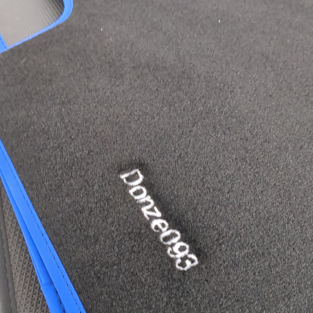 Tappetini personalizzati in velluto Made in Italy